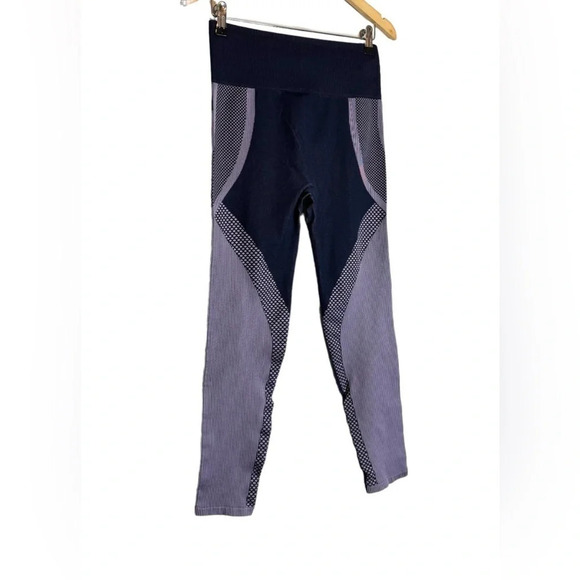 Fabletics Seamless Turbo Leggings Size Large High Waisted Compression EUC - Picture 6 of 9